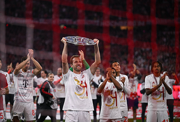 Jako poslední z top soutěží se rozjíždí bundesliga. Co čekat od šesti Čechů?