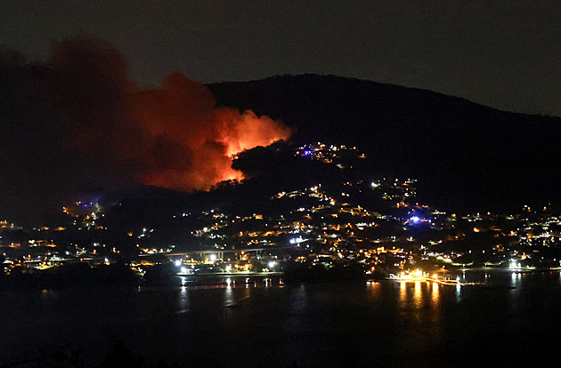 Lesní požáry sužují Španělsko a Portugalsko, počet obětí roste