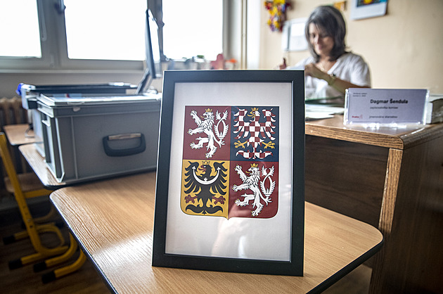 Sterzik ze Stačilo! napadl férovost voleb. Hřib do komisí láká na „pasivní příjem“