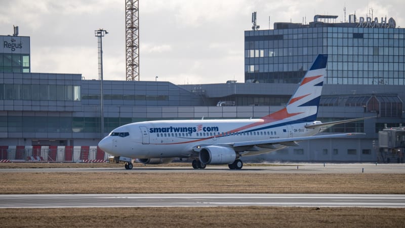 Drama na letu z Prahy: Posádka zachraňovala cestujícího ve vážném stavu, musela přistát