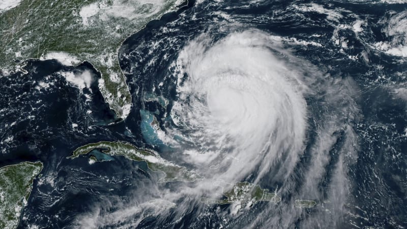 Tornáda, silné bouřky a povodně: Erin ovlivní počasí i v Evropě. Týkat se to může i Česka