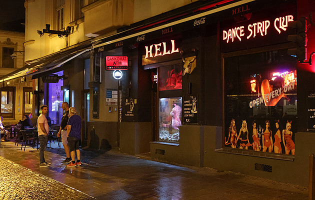 Několik zraněných po bitce na Stodolní ulici v Ostravě, policie hledá svědky