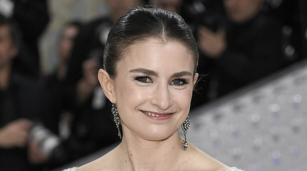 Annu Wintourovou ve vedení časopisu Vogue nahradí Chloe Malleová