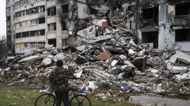 Charkov pod noční palbou: Ruské drony zabily tři lidi, další jsou zraněni