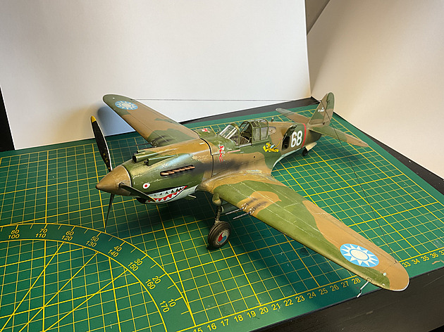 S postavičkou Walta Disneyho vyrazili do boje s Japonci. Model Curtiss Hawk