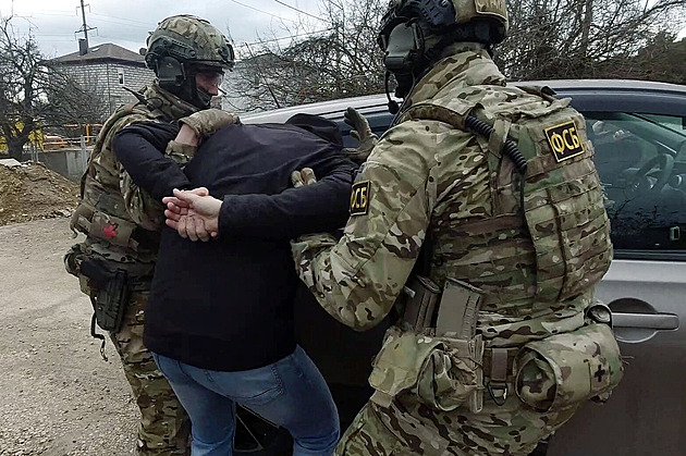 Jako za Stalina. Na Krymu teď bez procesů mizí i matky s dětmi, říká aktivista