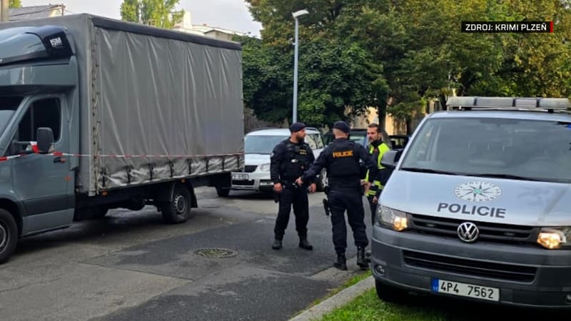 Krvavé drama v Plzni: Mladý muž přistihl zloděje při vloupání, ten na něj zaútočil nožem