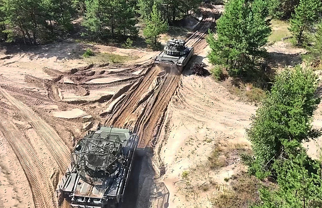 Ruské manévry v Bělorusku a Baltu začaly. Polsko a Litva střeží své hranice