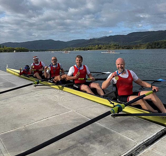 Čeští veslaři slavili v Banyoles. Na největší regatě světa ovládli několik závodů