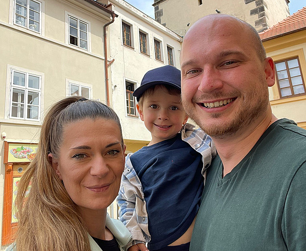 Uprostřed boje s rakovinou porodila syna. Dnes je šťastnou maminkou