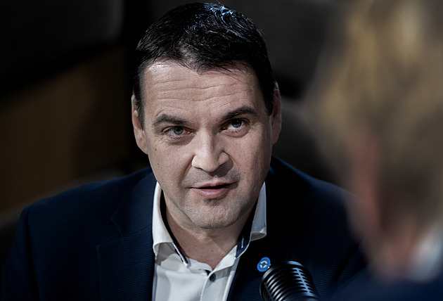 Naše priorita je jasná. Chceme konec Fialovy vlády, řekl Macinka v Rozstřelu