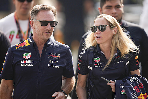 Red Bull nabídl asistentce miliony za zametení aféry, Horner se do F1 chce vrátit