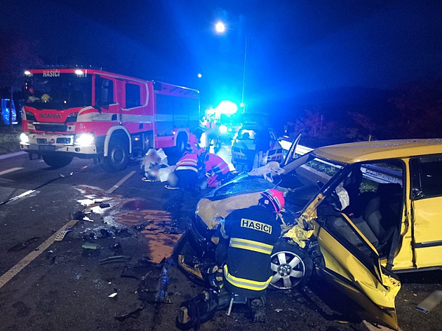 Sedm zraněných při dopravní nehodě v Brně, v nemocnici skončily i tři děti