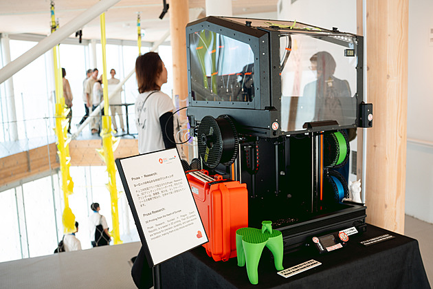 Expo finišuje. Češi v Ósace nadchli, Japonci hledali schované maskoty z 3D tiskárny