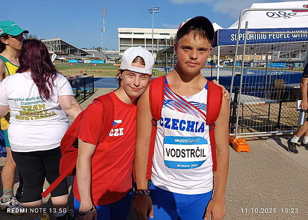 Světový rekord a tři medaile. Atleti s Downovým syndromem zahájili MS skvěle