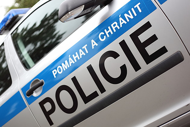 U Horusic srazil vlak muže, vlaky na trati mezi Budějovicemi a Prahou nejezdí