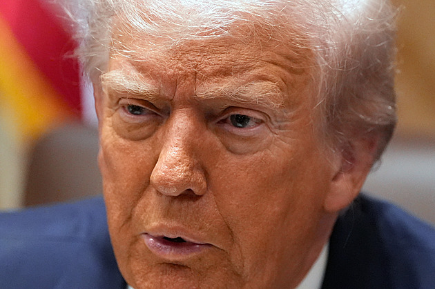 Válka? Brzy přijde pozemní akce, řekl Trump o operaci proti Venezuele