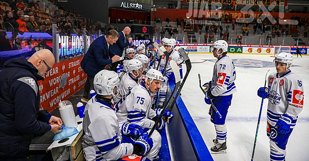 Fárali šedesát minut, chválil trenér mladíky. Kometa ale v závěru nestíhala