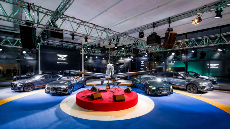 Bentley vytvořilo limitovanou edici pro české zákazníky. Vzdává čest letcům RAF