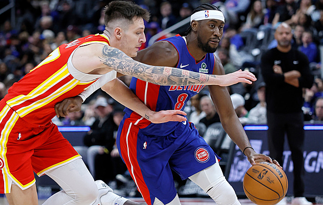 Atlanta v NBA vysoko prohrála s Detroitem, Krejčí dal osm bodů