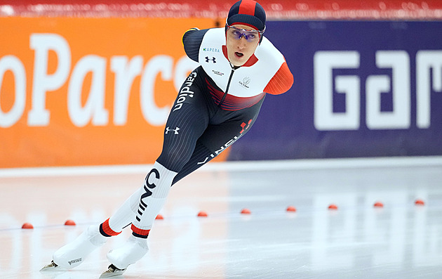 Další úspěch rychlobruslaře Jílka. Po druhém místě ovládl celkové hodnocení SP