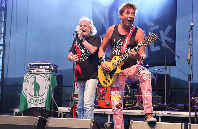 Opravdová známka punku. Visací zámek a Znouzectnost hrají v legendárním 100 Club