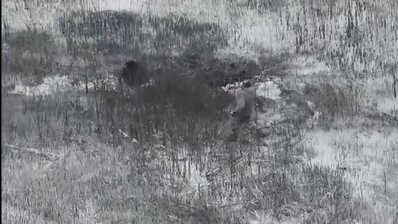 Momenty války: Klausovo zklamání z Macinky i okupant, který házel po letounu sněhové koule