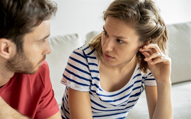 Lásko, slyšíš mě? Pět jednoduchých kroků k lepší komunikaci ve vztahu