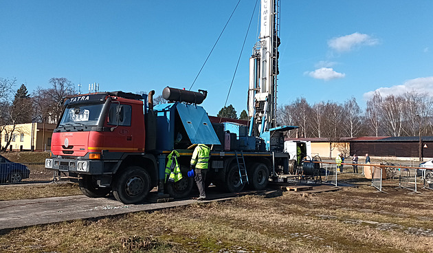 V Litoměřicích hloubí sto vrtů. Unikátní vytápění geotermálním teplem se blíží