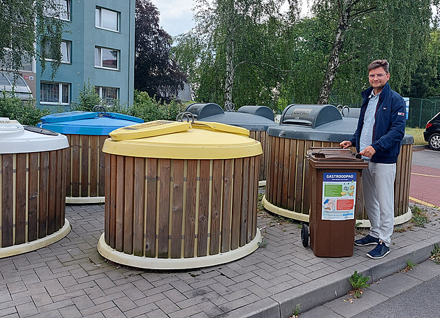 Třídění kuchyňského odpadu šetří lidem peněženky, za dva roky bude povinné