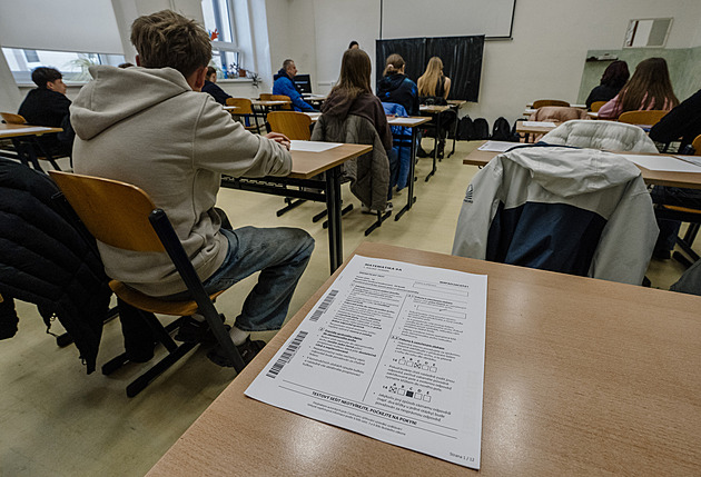 Bez kružítka ke zkoušce nechoď. Novinářka si vyzkoušela přijímačky na vlastní kůži