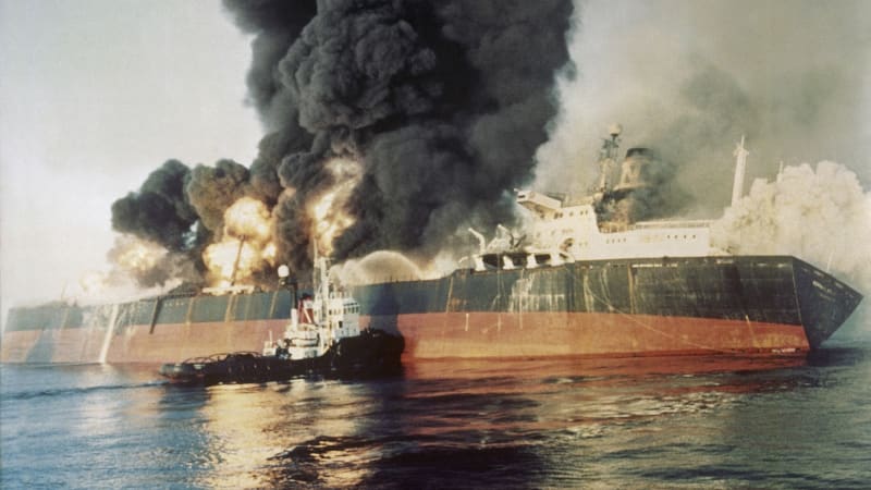 CNN: Blokáda a odminování průlivu? Pro Američany extrémně riziková operace, varují experti