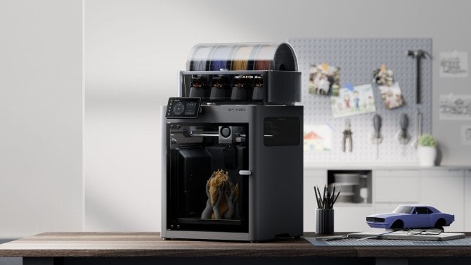 Ikonická X1C má nástupce. Nová 3D tiskárna Bambu Lab X2D má dvě trysky a cenu, kterou opět drtí konkurenci