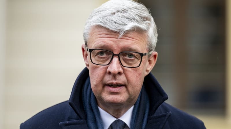 Situace je vážná. Havlíček popisuje, jak je vláda připravena na nejhorší scénáře