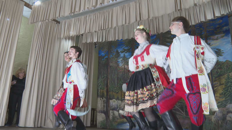 Čeští krajané v Jižní Americe tančí polku i pletou pomlázku. V Argentině jich je až 50 tisíc