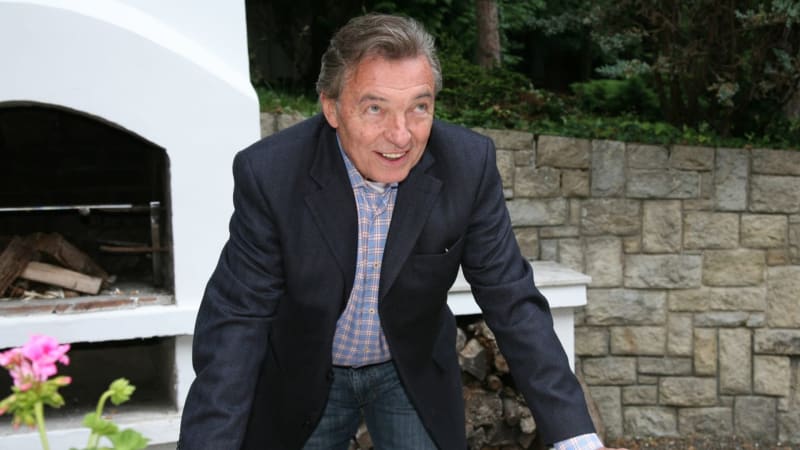 Karel Gott má své první náměstí vedle Pekla. V rodném městě ho čeká rekonstrukce