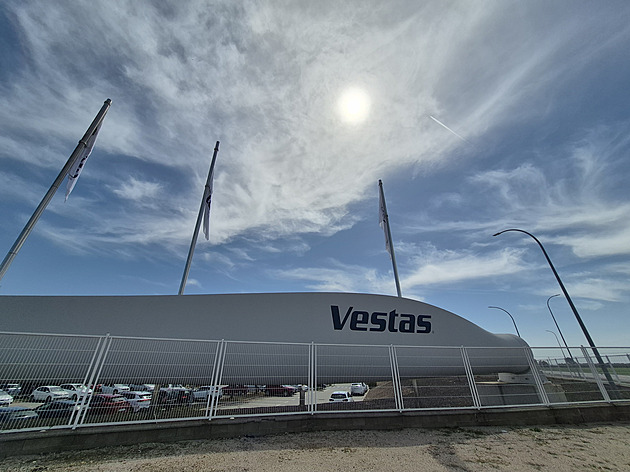 Španělsko vsadilo na vítr. Jak se vyrábějí lopatky pro obří větrníky