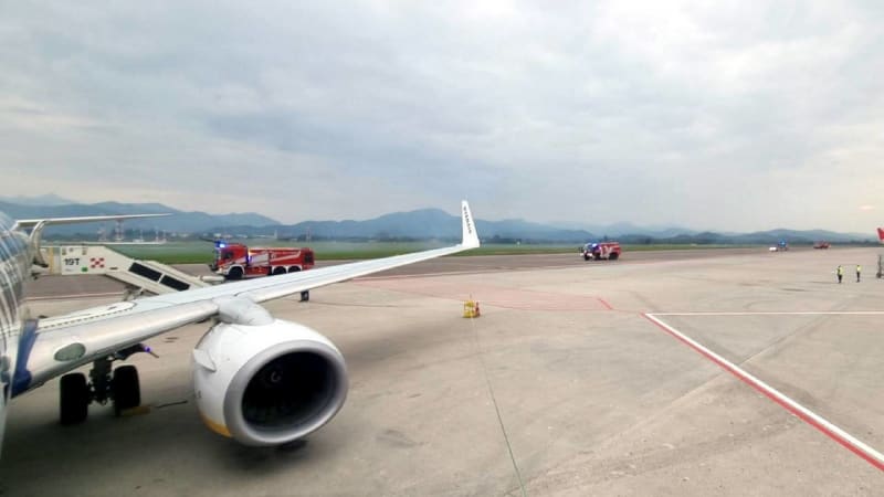 Evakuace letadla v Dillí: Motor začal hořet, piloti zabránili na poslední chvíli katastrofě