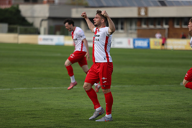 Fotbalisté Kroměříže vstali z mrtvých. Odpadlík má tři záchranářské mečboly