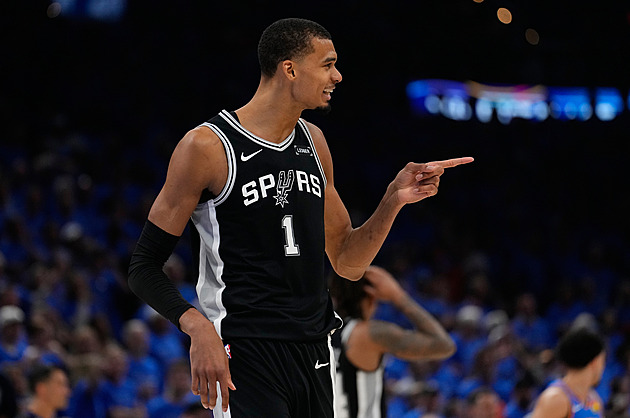 San Antonio vede, Oklahomu přetlačilo ve druhém prodloužení. Zářil Wembanyama