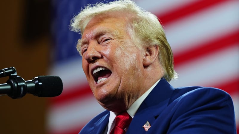ANALÝZA: Trump uvízl ve válce s Íránem. Má jen tři cesty a každá je riskantní
